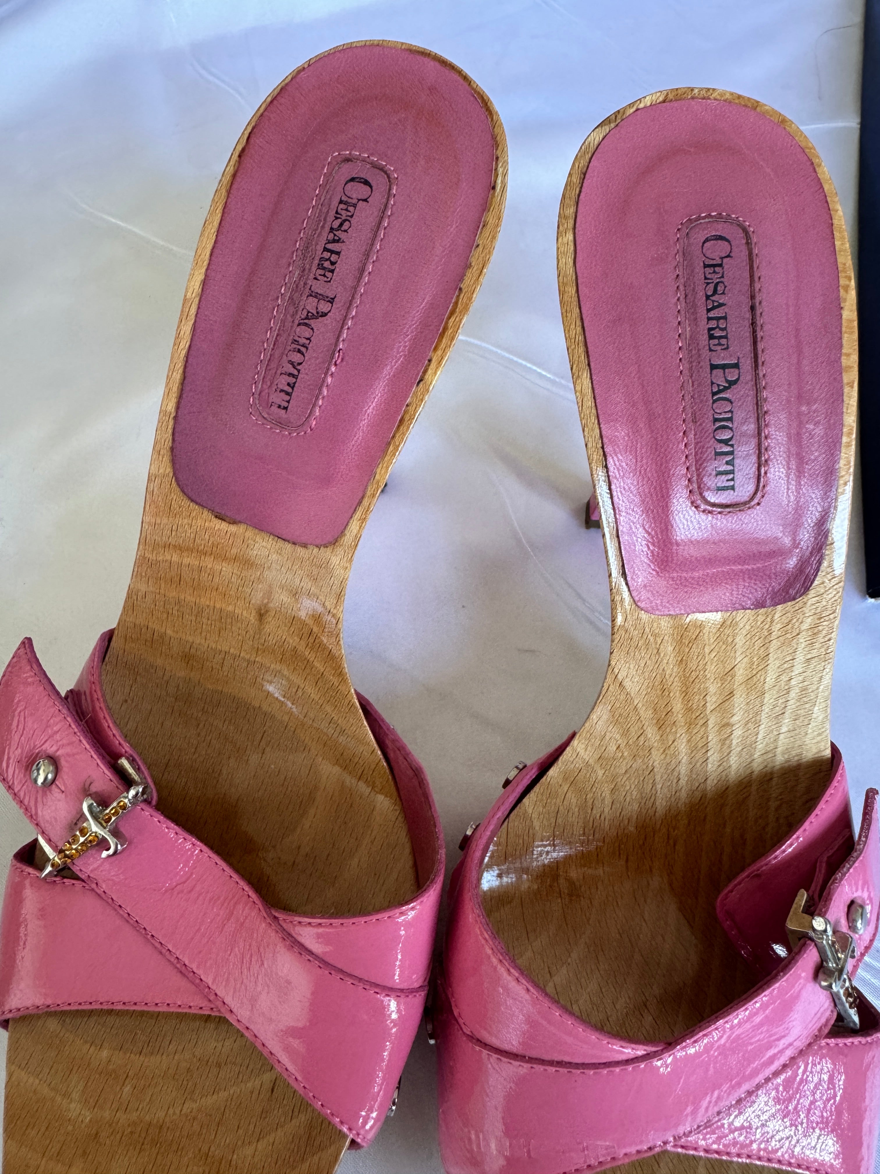 SOLD OUT CESARE PACIOTTI SANDALS