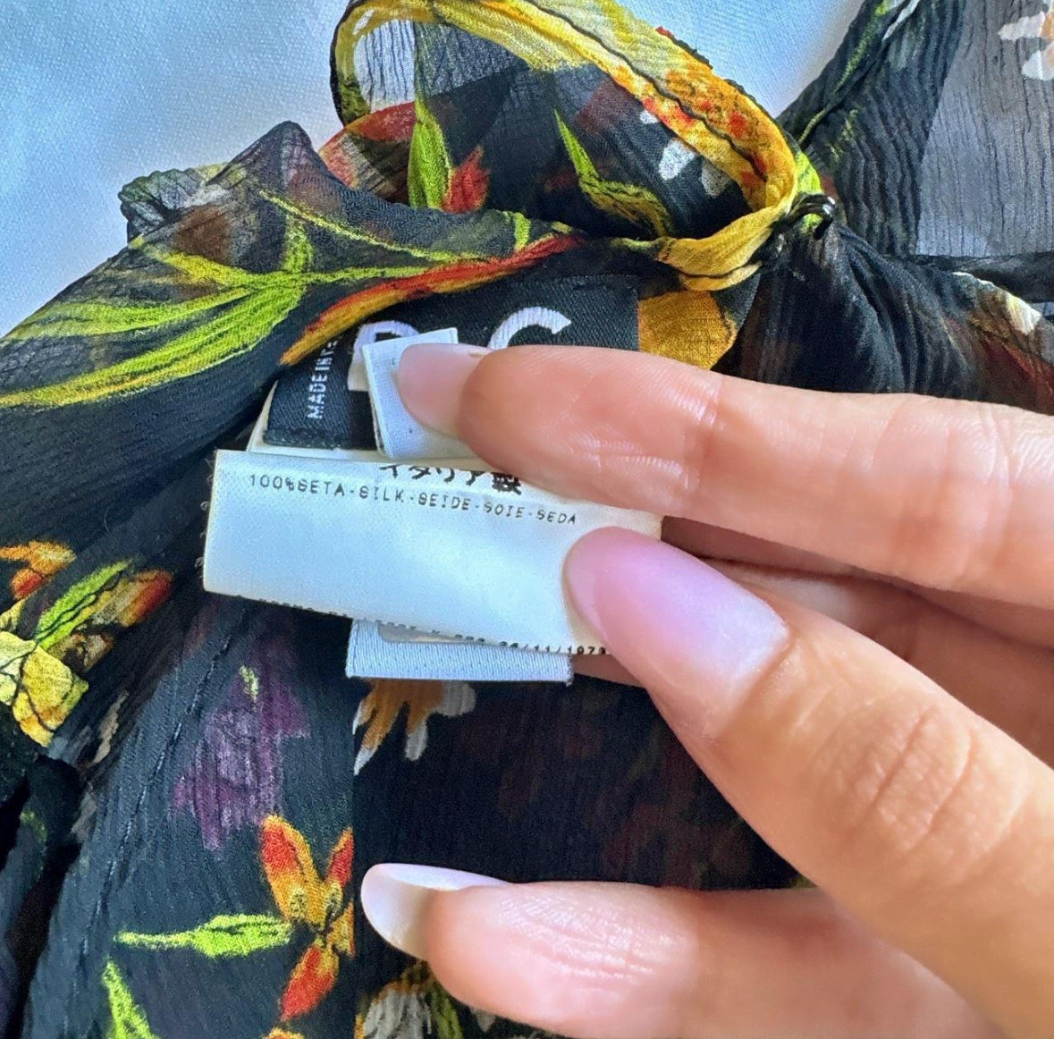 SOLD OUT DOLCE & GABBANA 100%SILK DRESS